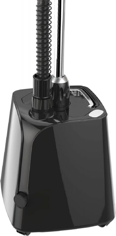 Відпарювач SteamOne вертикальний 1800Вт, 1800мл, паровий удар-40гр, гачок, плічка, нерж. сталь, чорний