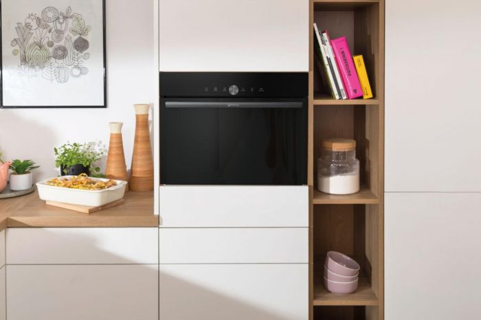 Духова шафа Gorenje електрична компактна, 50л, A+, дисплей, ф-ція мікрохвиль, чорний