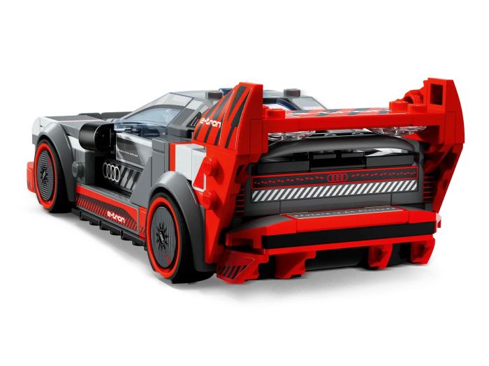 Конструктор LEGO Speed Champions Автомобіль для перегонів Audi S1 e-tron quattro