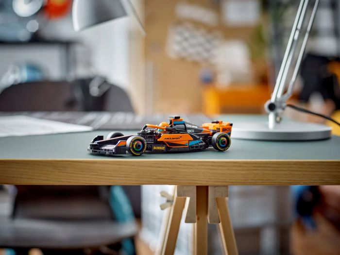 Конструктор LEGO Speed Champions Автомобіль для перегонів 2023 McLaren Formula 1