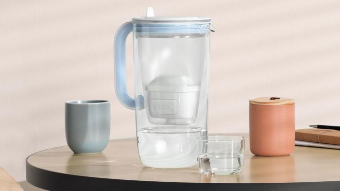 Фільтр-глечик Brita Glass Jug One скляний 2.5л (1.7л очищеної води) з фільтр-картриджем, синій