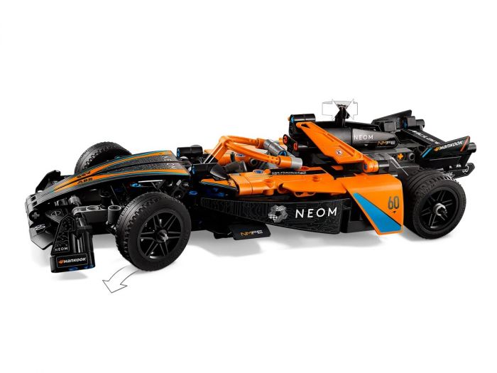 Конструктор LEGO Technic Автомобіль для перегонів NEOM McLaren Formula E