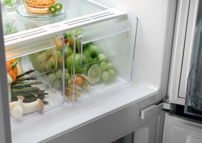 Холодильник Electrolux вбудований з нижн. мороз., 177x54х55, холод.відд.-192л, мороз.відд.-61л, 2дв., А+, Combi, інв., диспл внутр., білий