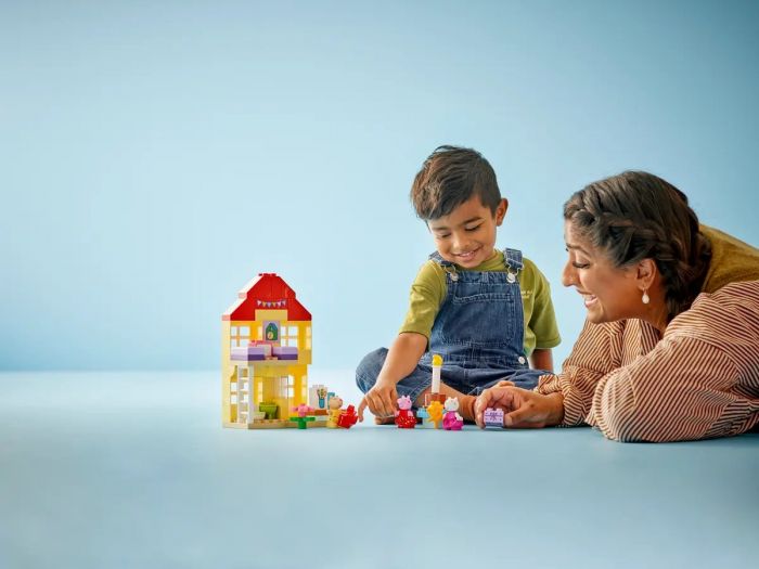 Конструктор LEGO DUPLO Peppa Pig Святковий будинок Пеппи