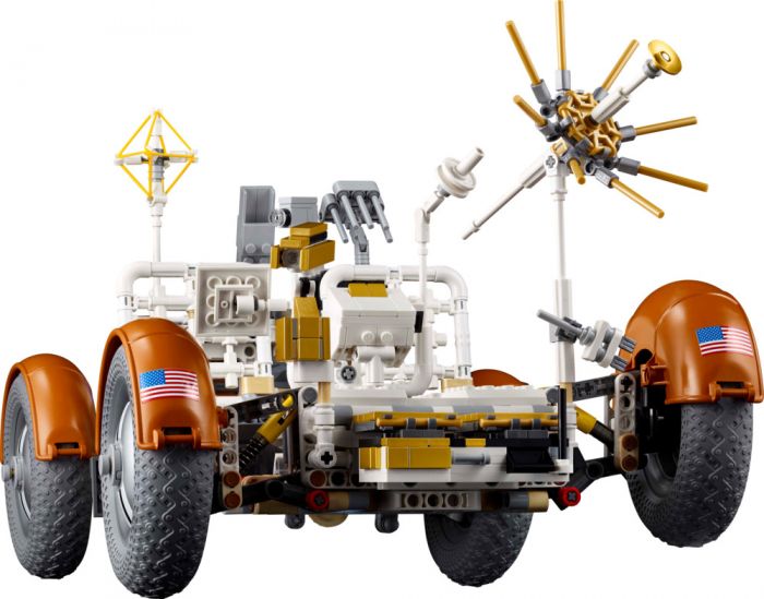 Конструктор LEGO Technic Місячний автомобіль NASA Apollo