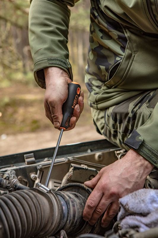 Шило пряме Neo Tools, 6х100мм, CrV