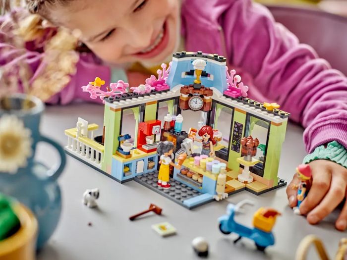 Конструктор LEGO Friends Кав'ярня Хартлейк-Сіті