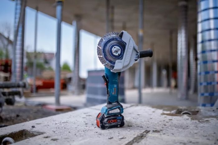Шліфмашина кутова акумуляторна Bosch GWS 182P 125 мм 18В 2800-9000об·хв без АКБ та ЗП 1,7кг