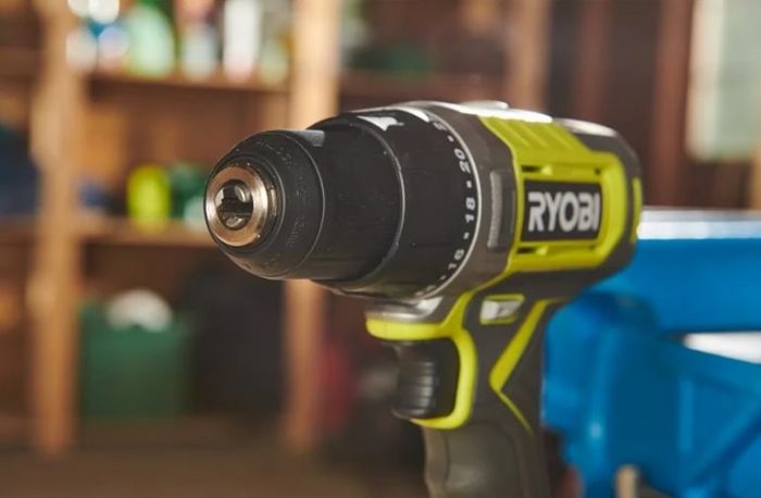 Шурупокрут-дриль акумуляторний Ryobi ONE+ RDD18-2C415S 18В 1х4А·год 1х1.5А·год ЗП 52Нм 450·1750об/хв 1.3кг сумка Шурупокрут-дриль акумуляторний Ryobi ONE+ RDD18-2C415S 18В 1х4А·год 1х1.5А·год ЗП 52Нм 450·1750об/хв 1.3кг сумка