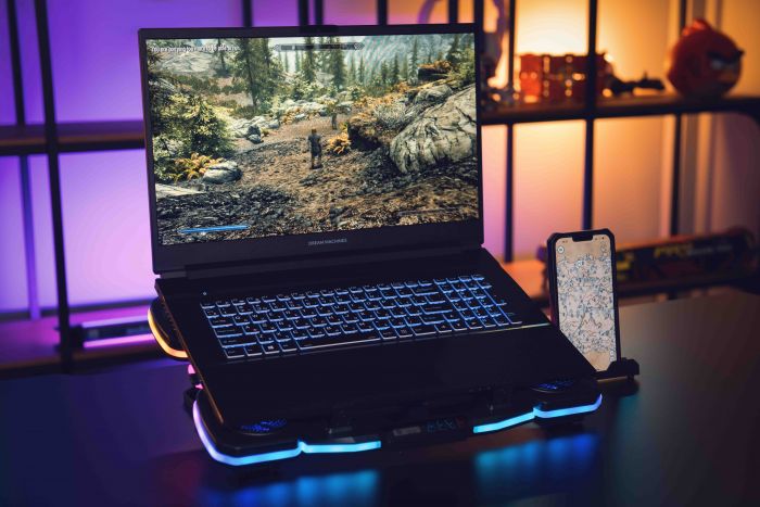 Підставка для ноутбука 2E GAMING CPG-012, до 17.3", 1xUSB-C, LCD/semiconductor cooling pad, RGB, чорний