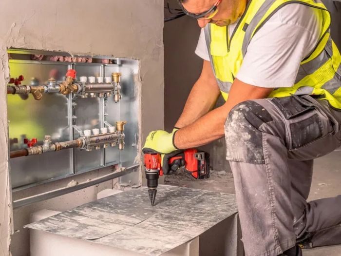 Шурупокрут-дриль акумуляторний Milwaukee M18 BLDDRC-0 18В 61Нм 550·1700об/хв кейс 1.5кг без АКБ та ЗП