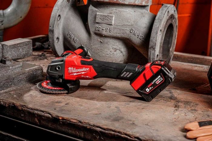 Шліфмашина кутова акумуляторна Milwaukee M18 FSAGV125XB-0X 125мм 18В 85000об/хв 2.7кг кейс без АКБ та ЗП