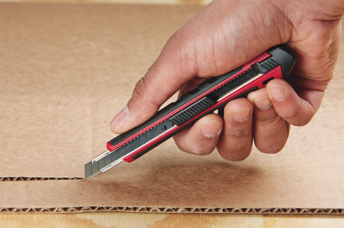 Ніж будівельний сегментований Milwaukee Heavy Duty, 9мм, корпус комбінований