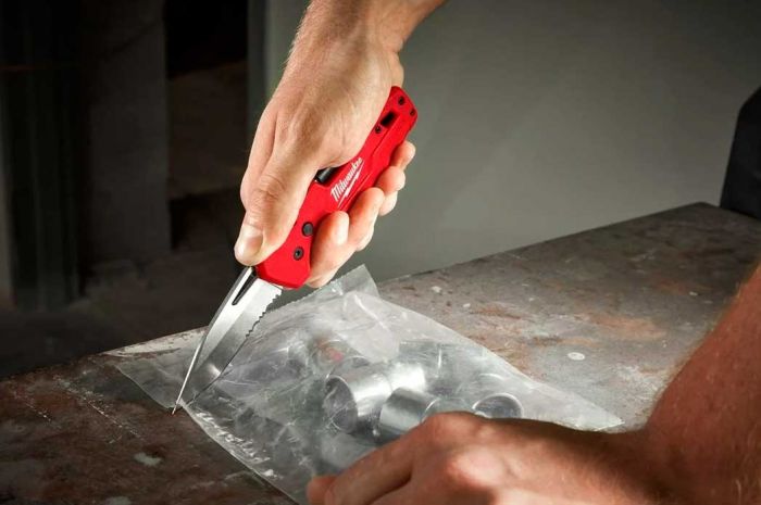 Ніж складаний Milwaukee Folding Knife, 5 in 1, біта PH2 і SL5.5, сталь