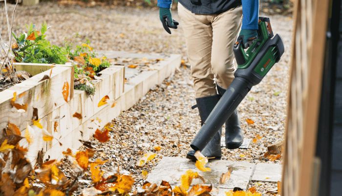 Повітродув садовий акумуляторний Bosch AdvancedLeafBlower 36В-750 АКБ 1х2А·год ЗП 200км/год 3.5кг