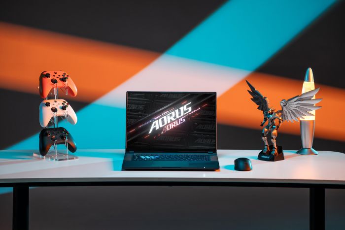 Ноутбук AORUS 16X 16.0 QHD 165Hz, Intel i7-13650HX, 16GB, F1TB, NVD4070-8, W11, чорний