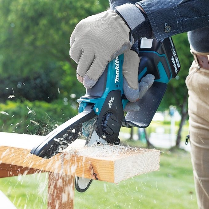 Пила ланцюгова акумуляторна Makita LXT DUC101SF 18В акб 1х2А·год ЗП DC18SD 10см 2кг