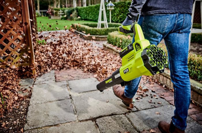 Повітродув садовий акумуляторний Ryobi Max Power RY36BLXA-140P 36В акб 1х4А·год ЗП 176км/год 3.5кг