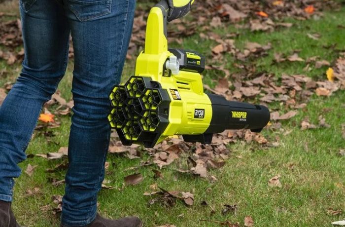Повітродув садовий акумуляторний Ryobi Max Power RY36BLXA-140P 36В акб 1х4А·год ЗП 176км/год 3.5кг