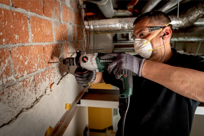 Дриль ударний Metabo SBE 800-2 800Вт ШЗП 1.5-13мм 0-1200·0-3200об·хв 2.3кг