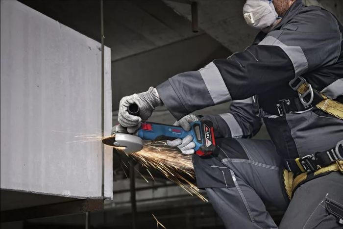 Шліфмашина кутова акумуляторна Bosch GWS 18V-8 125мм 18В 2x5А·год 0-11000об·хв 1.7кг кейс ЗП  GAL 18V-40