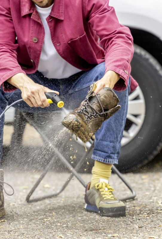 Мінімийка низького тиску акумуляторна Karcher OC 3 Foldable, 120л/год, шланг 1.8м, бак для води 8л, вага 2.2кг, USB-C