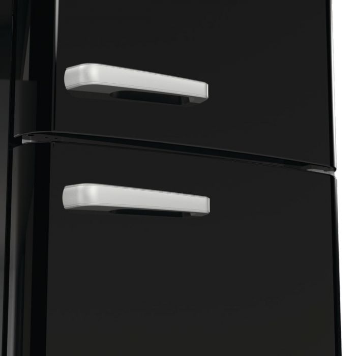 Холодильник з нижн. мороз. камерою Gorenje, 194x66x60см, 2 двері, 204(96)л, А++, Retro, NoFrost+, Внутр. Диспл, Зона св-ті, чорний