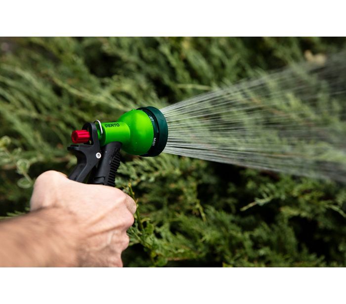 Зрошувач ручний Verto, пістолетний, 1/2"-3/4", 6 функцій, регулювання напорурегулювання напору / розпилу води, тримач двокомпонентний