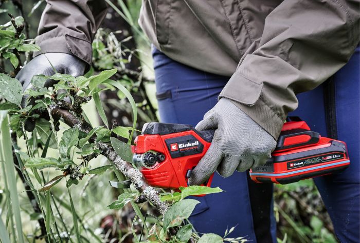 Секатор акумуляторний Einhell GP-LS 18/28 Li BL - Solo, PXC, 18В, безщітковий, товщ. 28/14 мм, сталь SK5, 0.82 кг (без АКБ і ЗП)