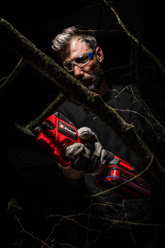 Секатор акумуляторний Einhell GP-LS 18/28 Li BL - Solo, PXC, 18В, безщітковий, товщ. 28/14 мм, сталь SK5, 0.82 кг (без АКБ і ЗП)