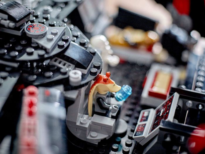 Конструктор LEGO Star Wars Темний сокіл