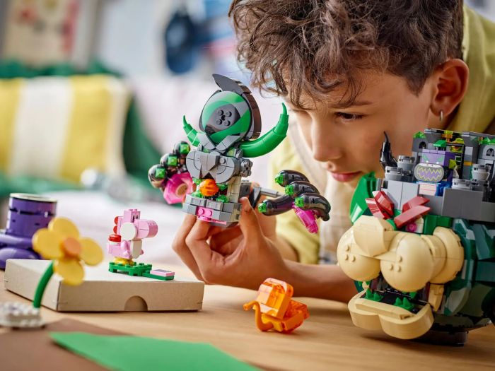 Конструктор LEGO Super Mario Prince Florian & Castle Bowser