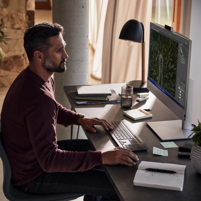 Комп'ютер персональний моноблок HP EliteOne 870-G9 27" QHD IPS AG, Intel i7-14700, 32GB, F1TB, UMA, WiFi, кл+м, 3р, Win11P Комп'ютер персональний моноблок HP EliteOne 870-G9 27" QHD IPS AG, Intel i7-14700, 32GB, F1TB, UMA, WiFi, кл+м, 3р, Win11P