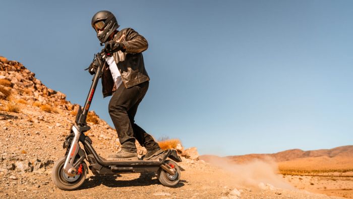 Електросамокат Segway-Ninebot GT3 PRO, чорний Електросамокат Segway-Ninebot GT3 PRO, чорний