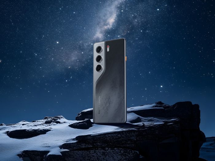 Смартфон TECNO Camon 40 (CM5) 6.78" 8/128ГБ, 2SIM, 5200мА•год, Galaxy Black Смартфон TECNO Camon 40 (CM5) 6.78" 8/128ГБ, 2SIM, 5200мА•год, Galaxy Black