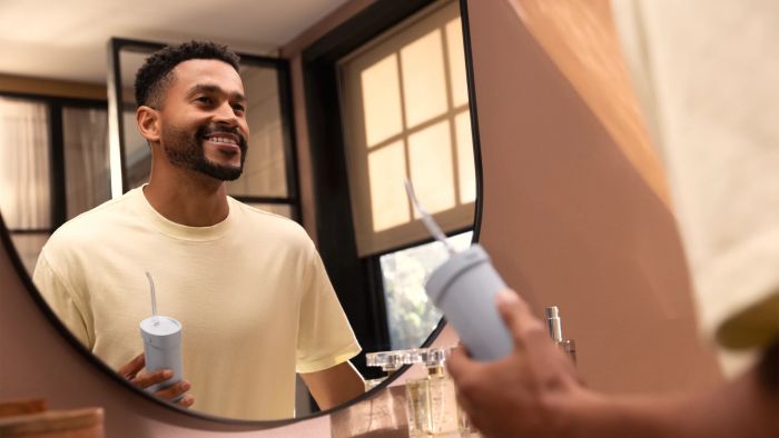 Іригатор Philips портативний Sonicare Compact Flosser 1000, чаша 200 мл, складний, голубий Іригатор Philips портативний Sonicare Compact Flosser 1000, чаша 200 мл, складний, голубий