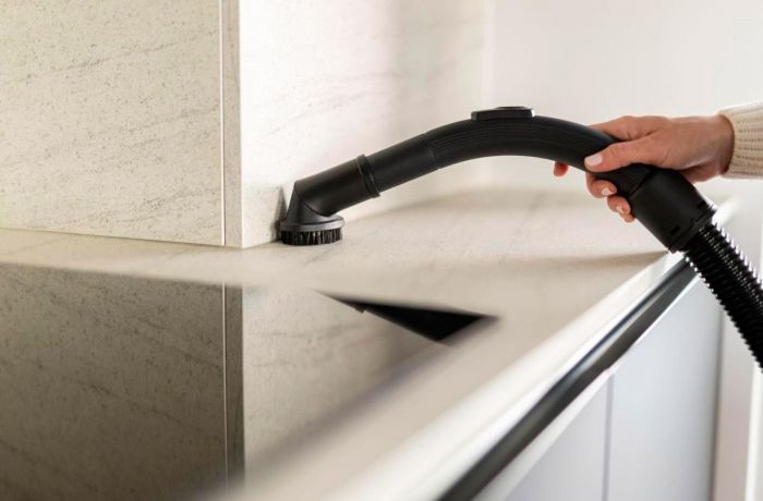 Пилосос Gorenje мішковий, 800Вт, 3л, вага-6.5кг, HEPA, індикатор, телескоп, білий