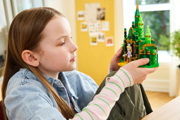 Конструктор LEGO Wicked Смарагдове місто та замок Кіамо-Ко