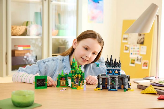 Конструктор LEGO Wicked Смарагдове місто та замок Кіамо-Ко