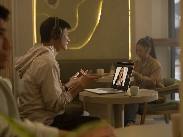 Ноутбук HP OmniBook 7 14-fs0002ua 14" WUXGA IPS AG, Intel 5-210H, 16GB, F512GB, UMA, Win11P, сріблястий