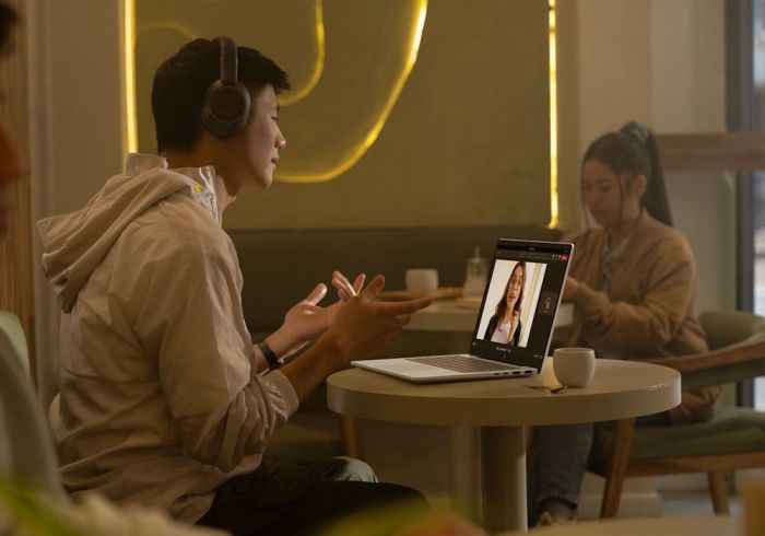 Ноутбук HP OmniBook 7 14-fr0002ua 14" WUXGA IPS, Intel U7-255H, 32GB, F1024GB, UMA, Win11, сріблястий