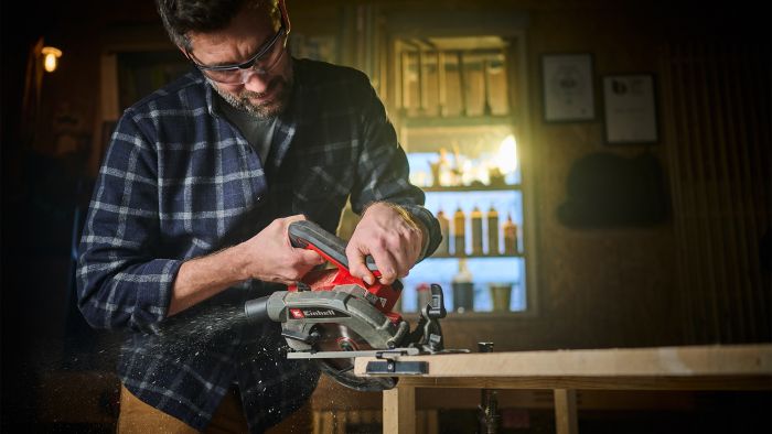 Пила дискова акумуляторна Einhell TP-CS 18/165 Li BL-Solo 18В 4200об/хв 165х20мм 2.9кг без АКБ та ЗП