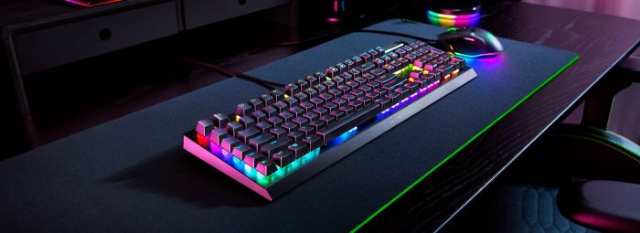 Клавіатура механічна Razer BlackWidow V4 X 110key, Green Switch, USB-A, EN/RU, RGB, чорний