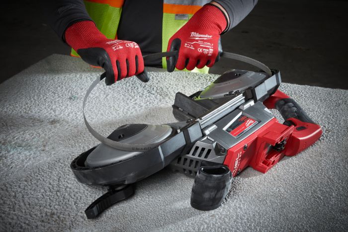 Рукавички робочі Milwaukee нітрилове покриття, smartswipe, р.9/L, чорні