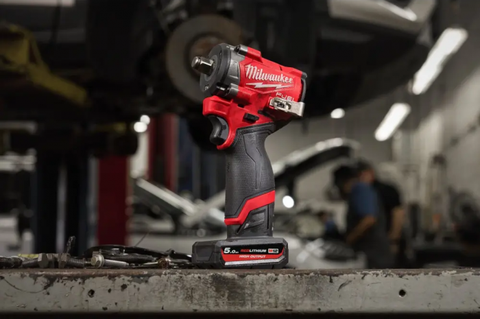 Гайковерт ударний акумуляторний Milwaukee M12 FCIWF12G3-0 12В 745Нм 0-3000об/хв 1/2" 1.0кг без АКБ та ЗП
