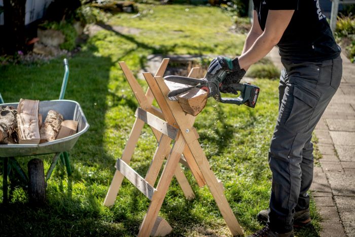 Пила ланцюгова акумуляторна Metabo MS 18 LTX 15 18В 1х2А·год шина 15см 5м/сек 2кг Пила ланцюгова акумуляторна Metabo MS 18 LTX 15 18В 1х2А·год шина 15см 5м/сек 2кг