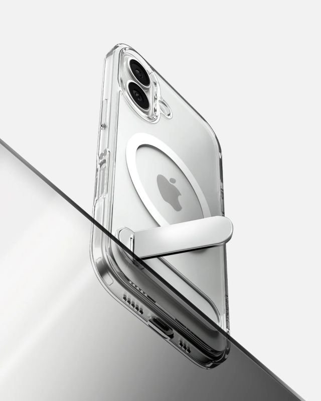 Чохол Spigen для iPhone 17, Ultra Hybrid S MagFit, Clear White