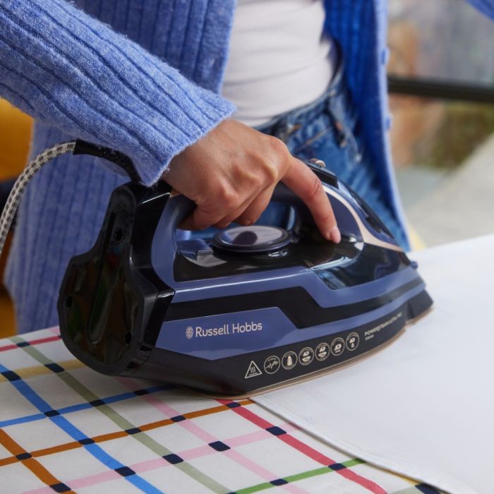 Праска Russell Hobbs, 3100Вт, паровий удар -210гр, верт. відпарювання, керам. підошва, чорно-синий