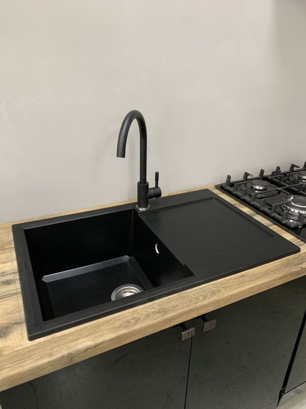 Мийка кухонна Adamant Horizon, штучний камінь, прямокут., з крилом, 780х495х230мм, чаша - 1, врізна, чорний