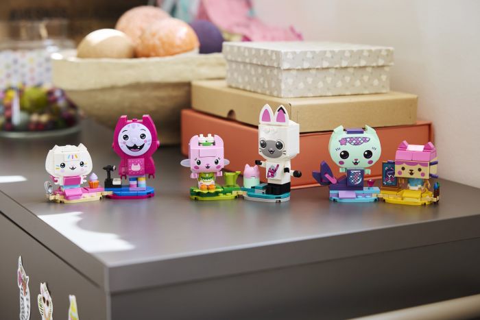 Конструктор LEGO Gabby's Dollhouse Друзі-коти Ґаббі з кубиків